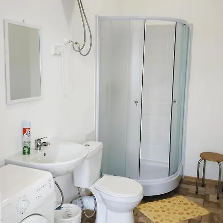 Low Budget Flat 53 In The City Center Free Parking 리가