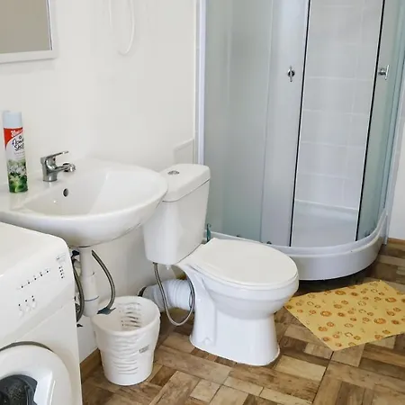 Apartment Low Budget Flat 53 In The City Center Free Parking *