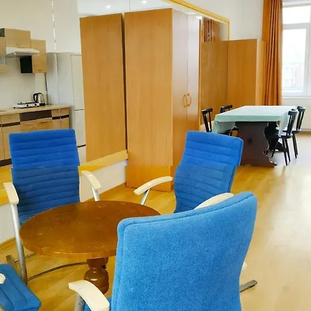 Low Budget Flat 53 In The City Center Free Parking